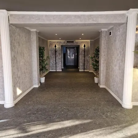 Forum Hotel 3*