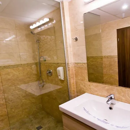 Forum Hotel 3*